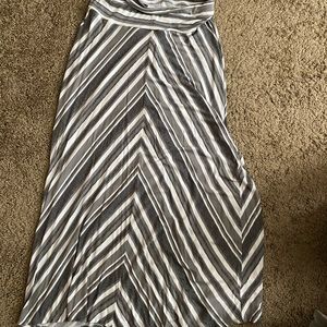 Gray stripe motherhood maternity maxi skirt